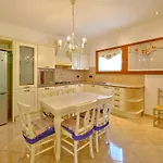 Vila Villasgarda - Leone