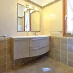 Villasgarda - Leone Salionze