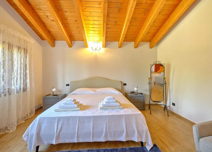 Villasgarda - Leone Villa