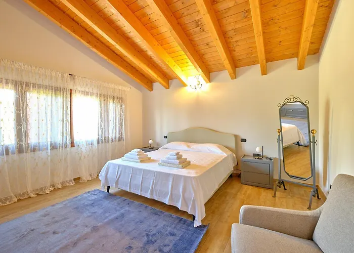 Villasgarda - Leone Villa